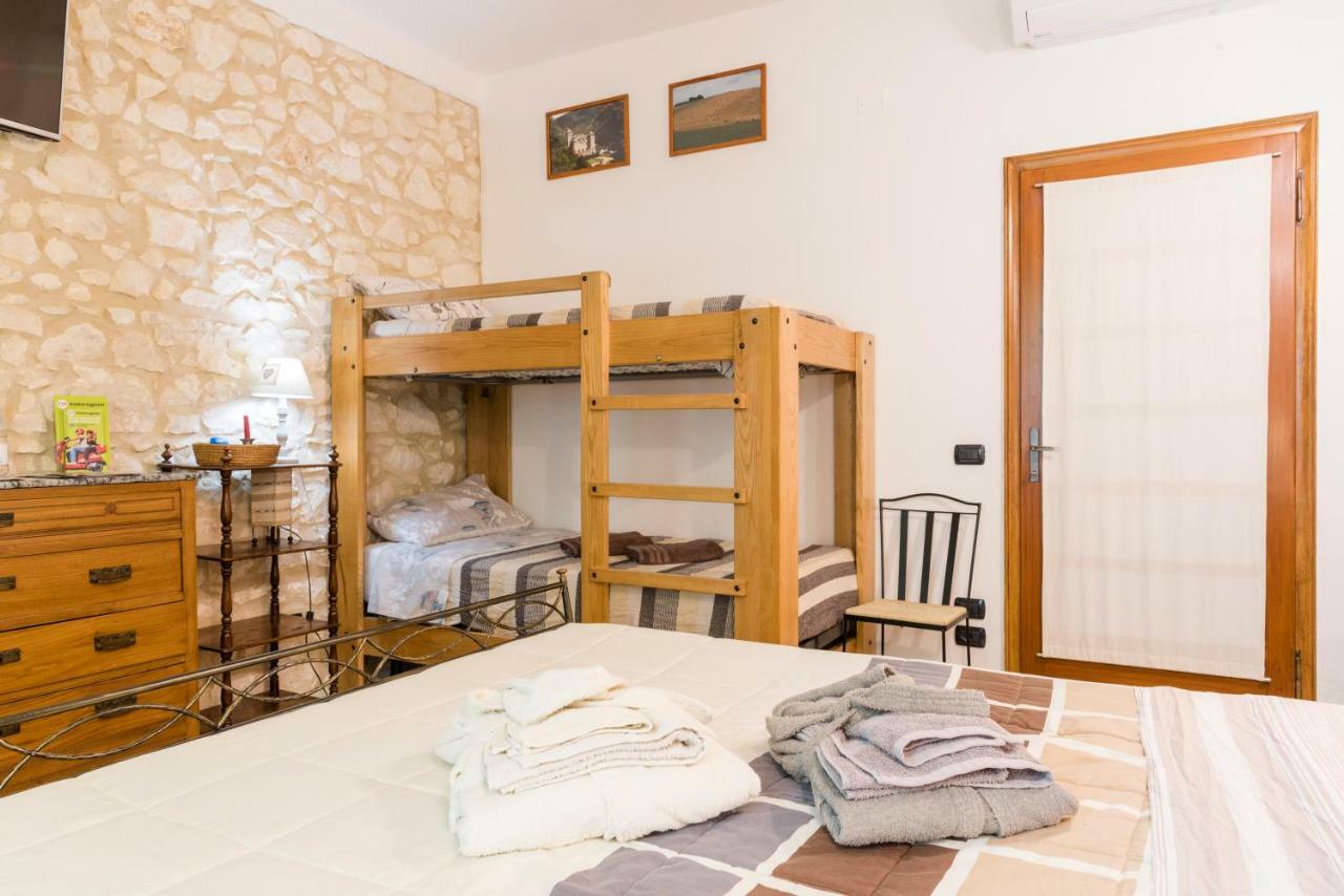 Relais Des Roches Bed & Breakfast Sona Exterior foto